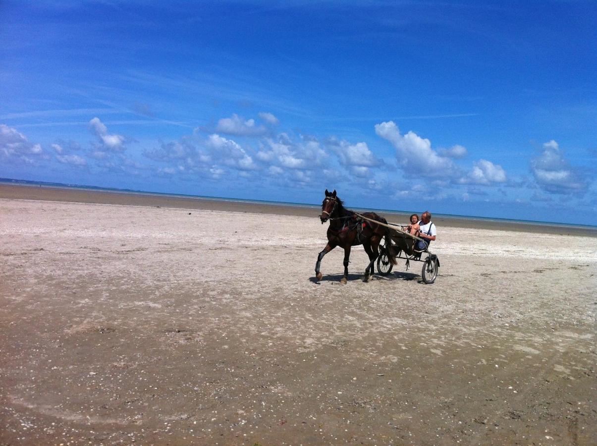 Gite Aristide Mont Saint Michel Sacey Værelse billede